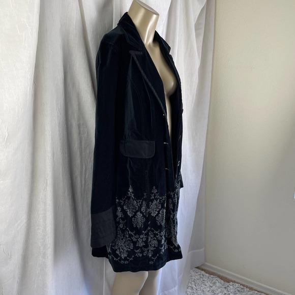 🚫SOLD🚫 VTG Y2K DKNY Jeans Black Velvet Long Coat w/ Pockets Grey Baroque - Picture 6 of 16